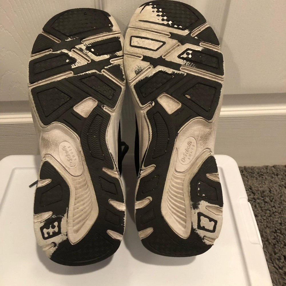 dr scholl's walking sneakers